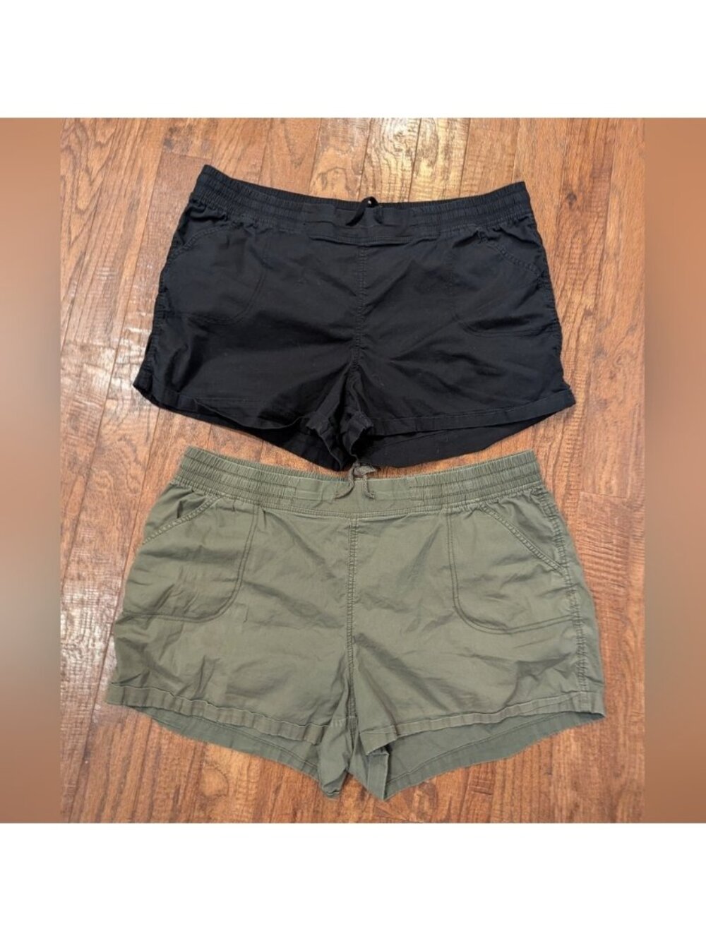 Cotton Shorts Women's Size XXL Includes 2 Pairs Black & Green